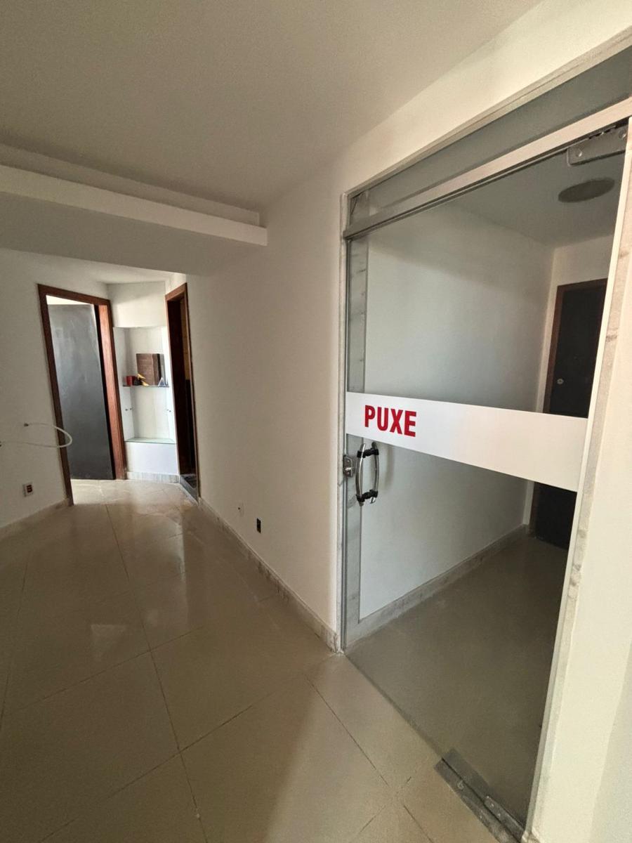 Sala, Floresta, 0 Quarto, 2 Vagas