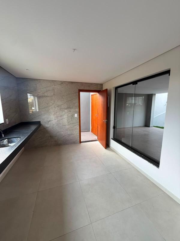 Casa, Linda Vista, 3 Quartos, 4 Vagas, 1 Suíte