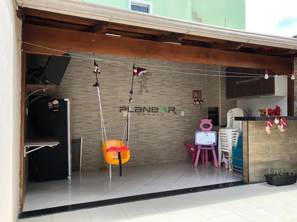 Casa, Sapucaias III, 2 Quartos, 2 Vagas, 1 Suíte