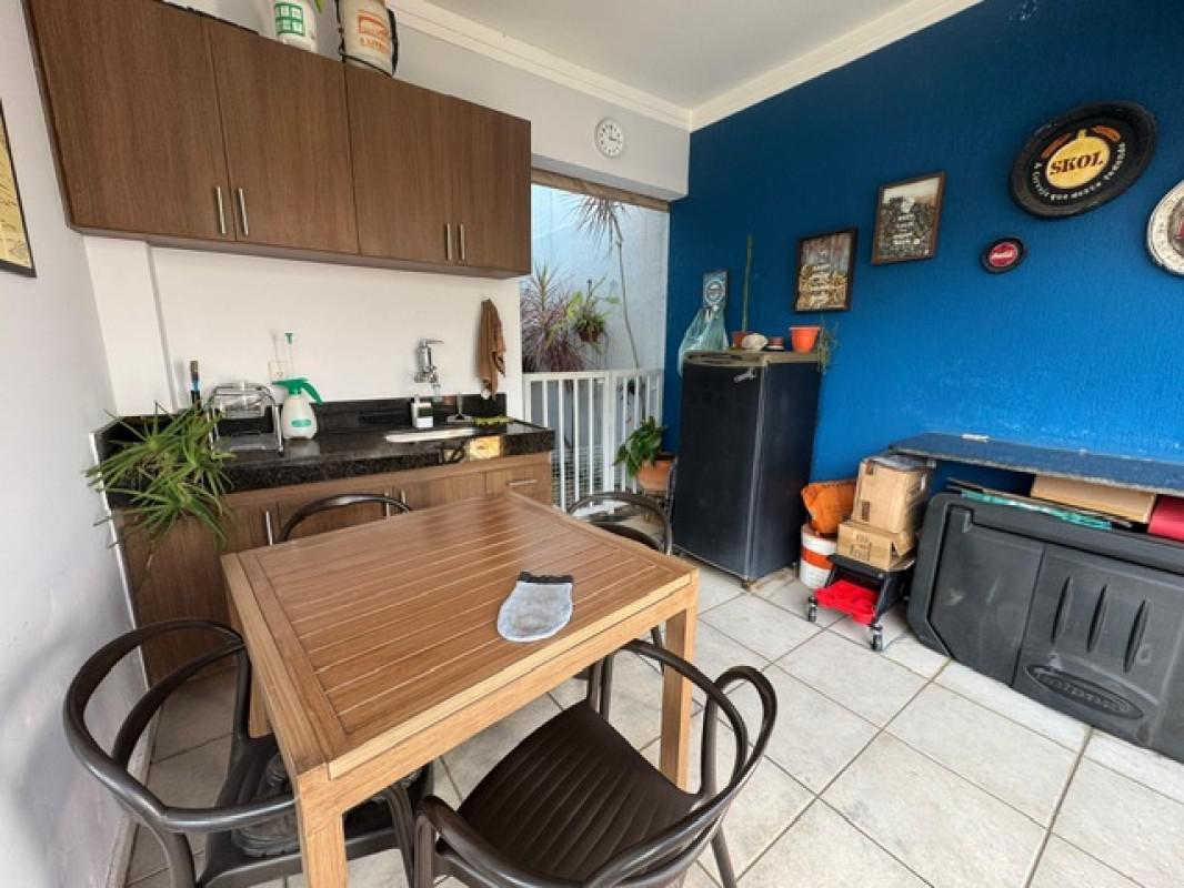 Casa, Castelo, 4 Quartos, 3 Vagas, 1 Suíte