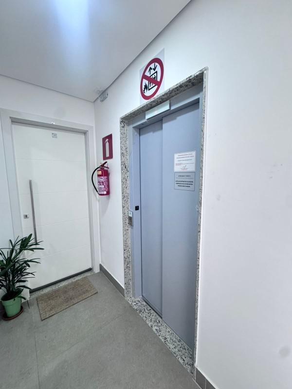 Apartamento, Barreiro, 3 Quartos, 2 Vagas, 1 Suíte