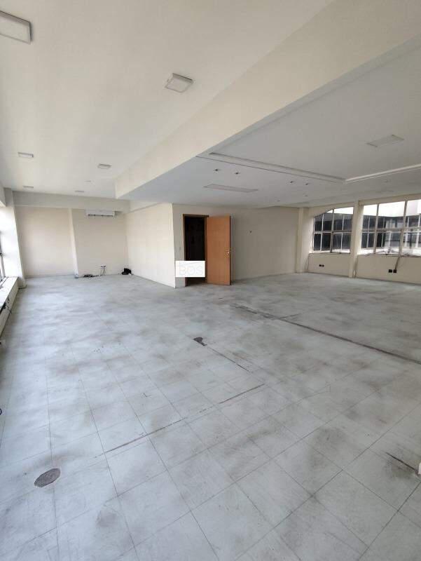 Andar, Centro, 0 Quarto, 0 Vaga