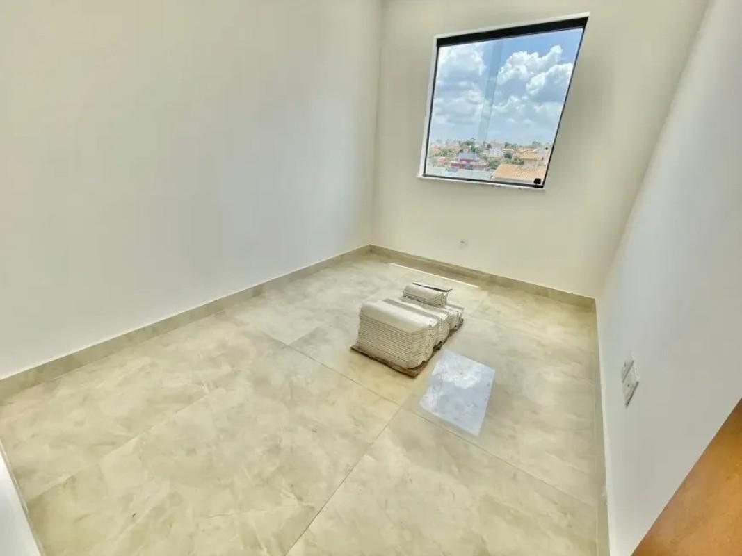 Casa, Santa Branca, 3 Quartos, 3 Vagas, 1 Suíte