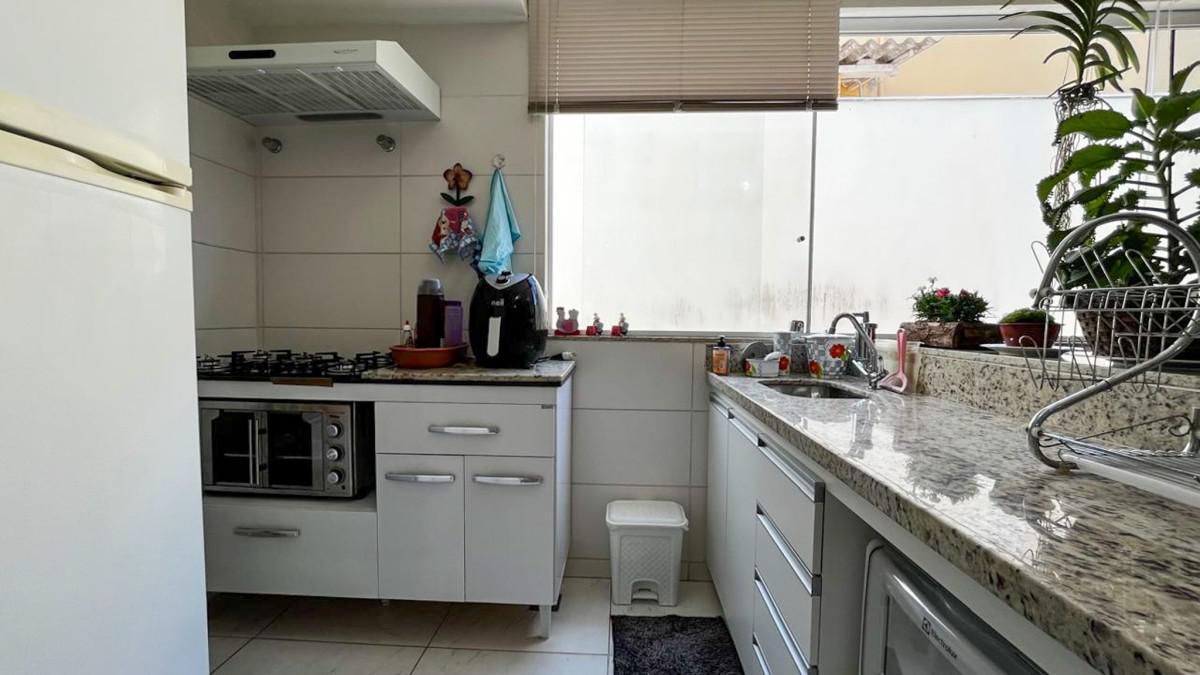 Casa, Santa Efigênia, 3 Quartos, 2 Vagas, 2 Suítes