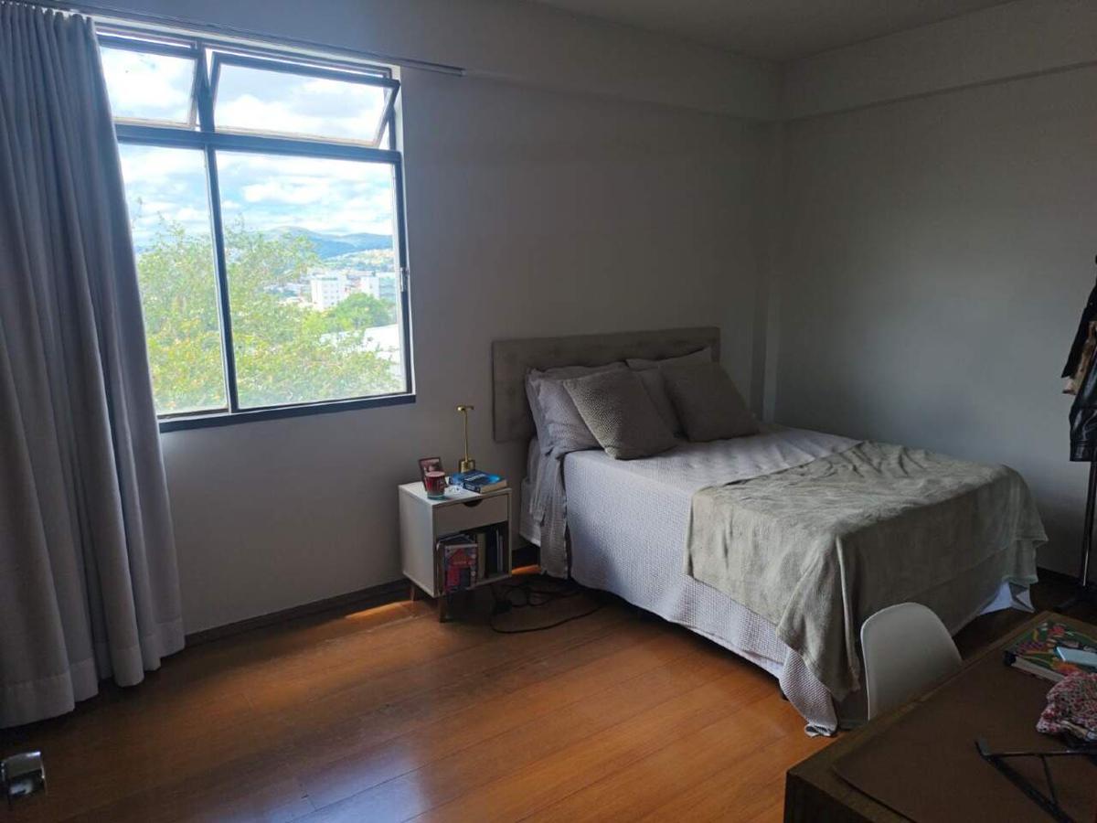 Apartamento, Sagrada Família, 3 Quartos, 3 Vagas, 1 Suíte