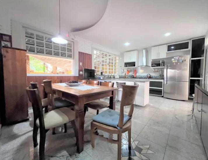 Casa, São Luiz (pampulha), 5 Quartos, 8 Vagas, 2 Suítes