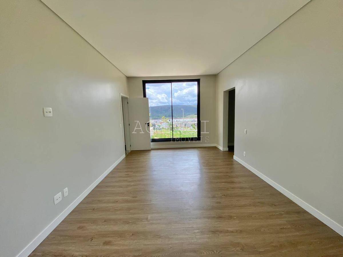 Casa, Alphaville - Lagoa dos Ingleses, 4 Quartos, 0 Vaga, 4 Suítes