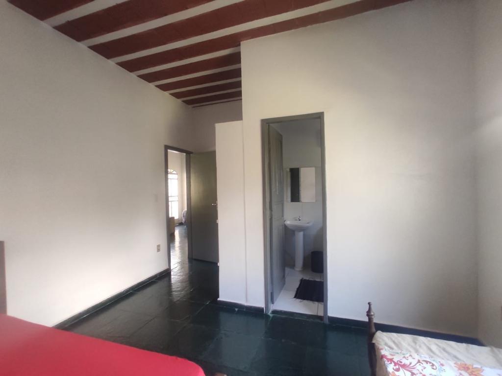 Fazenda, Casa Amarela, 9 Quartos, 10 Vagas, 5 Suítes