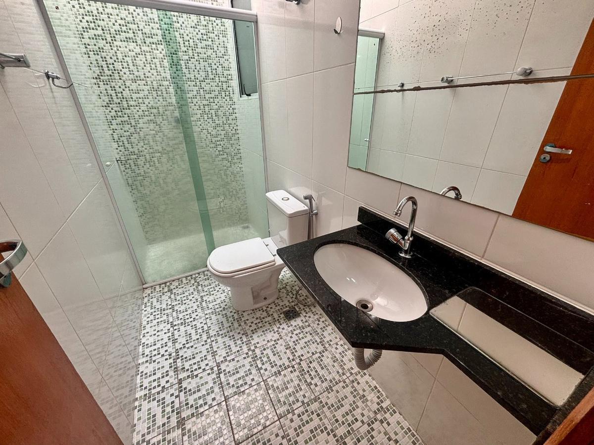 Casa, Castelo, 3 Quartos, 2 Vagas, 1 Suíte