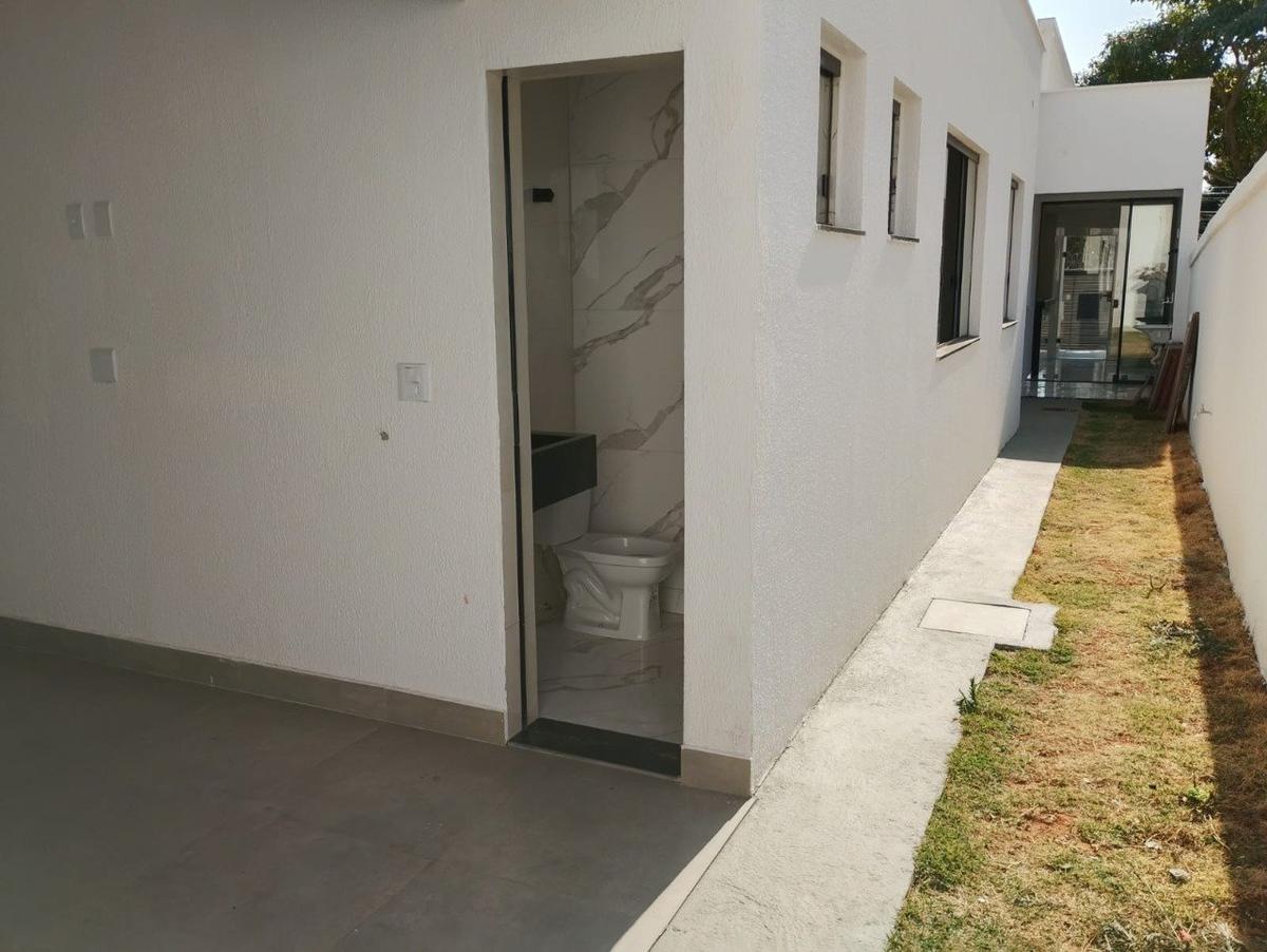 Casa, Rio Branco, 3 Quartos, 2 Vagas, 1 Suíte