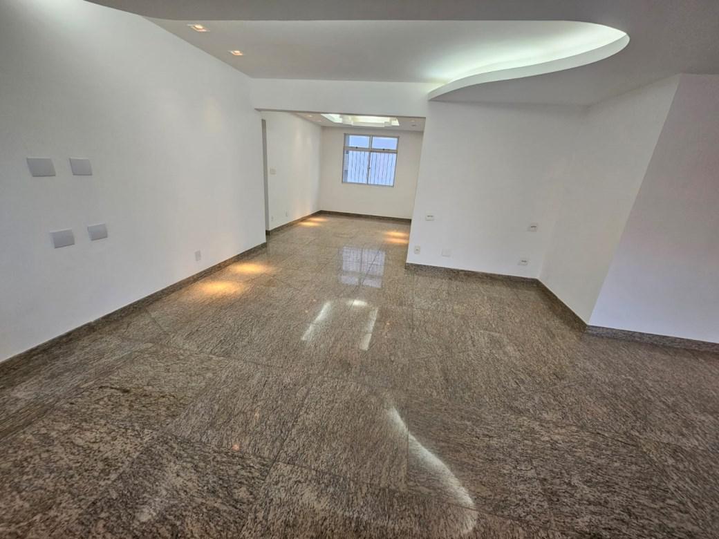 Apartamento, Funcionários, 4 Quartos, 3 Vagas, 2 Suítes