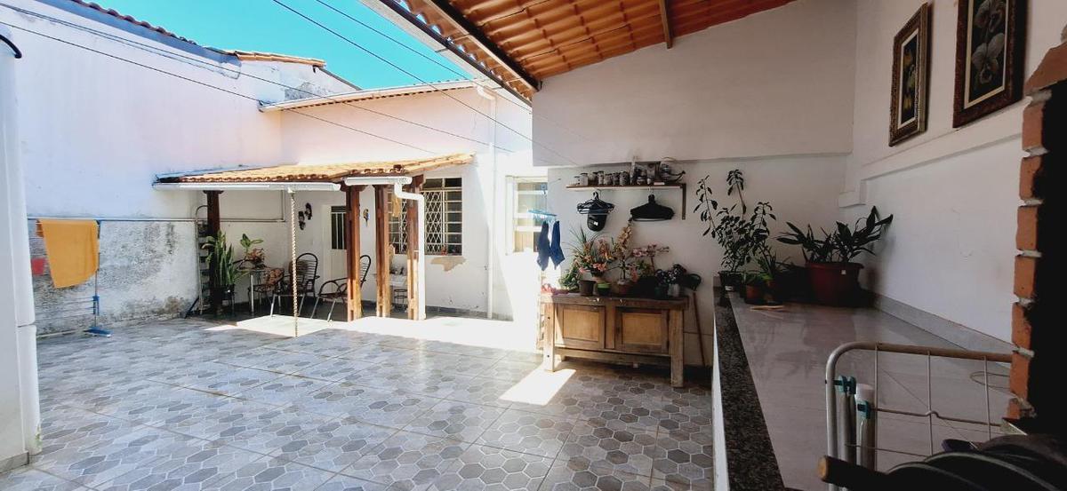 Casa, Sagrada Família, 3 Quartos, 2 Vagas, 1 Suíte