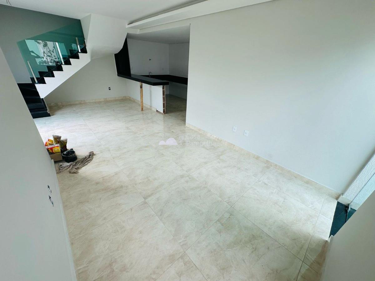 Casa, Candelária, 3 Quartos, 2 Vagas, 1 Suíte