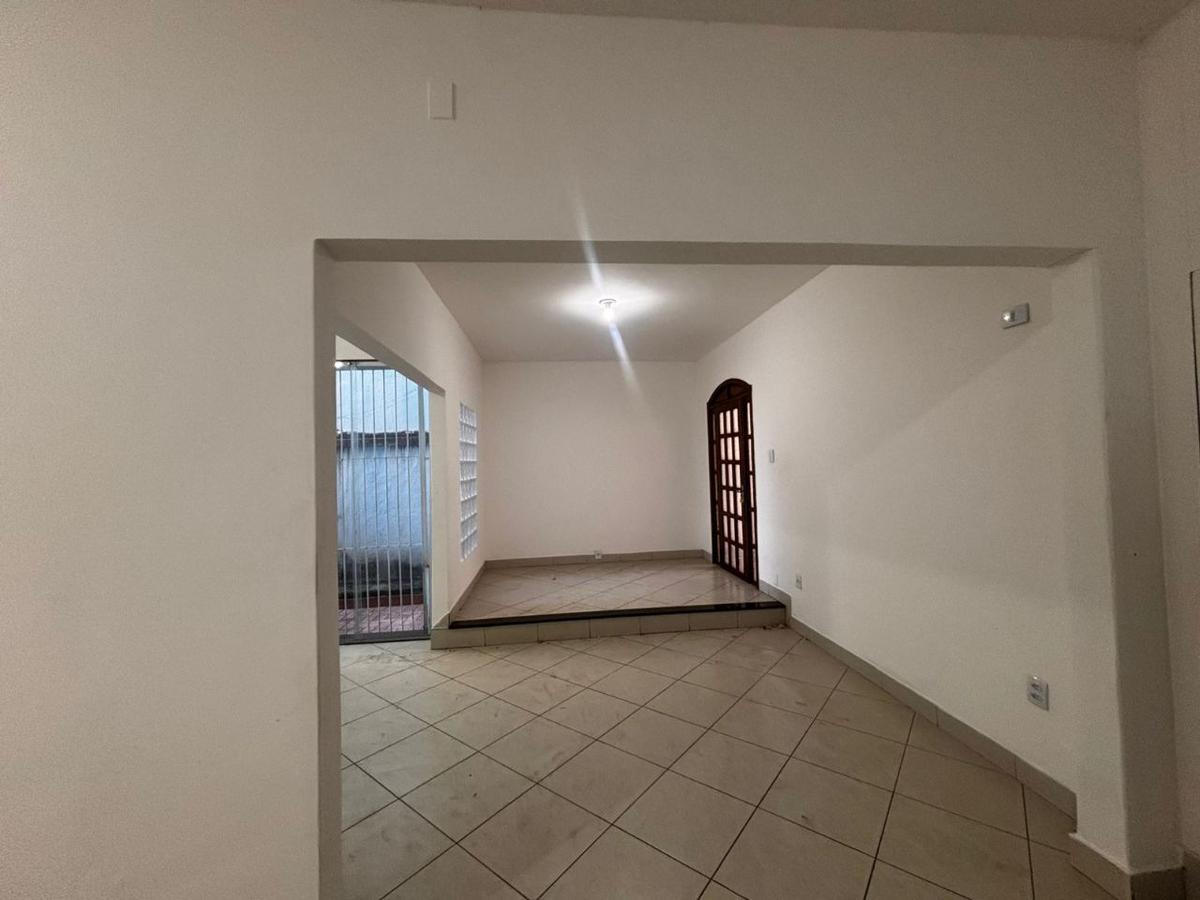 Casa, Santa Cruz, 5 Quartos, 0 Vaga
