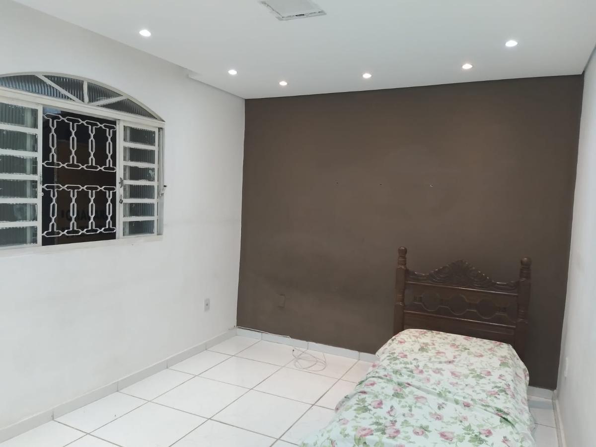 Casa, Jardim Balneário, 5 Quartos, 3 Vagas, 1 Suíte