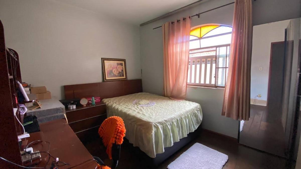 Casa, Havaí, 3 Quartos, 6 Vagas, 1 Suíte