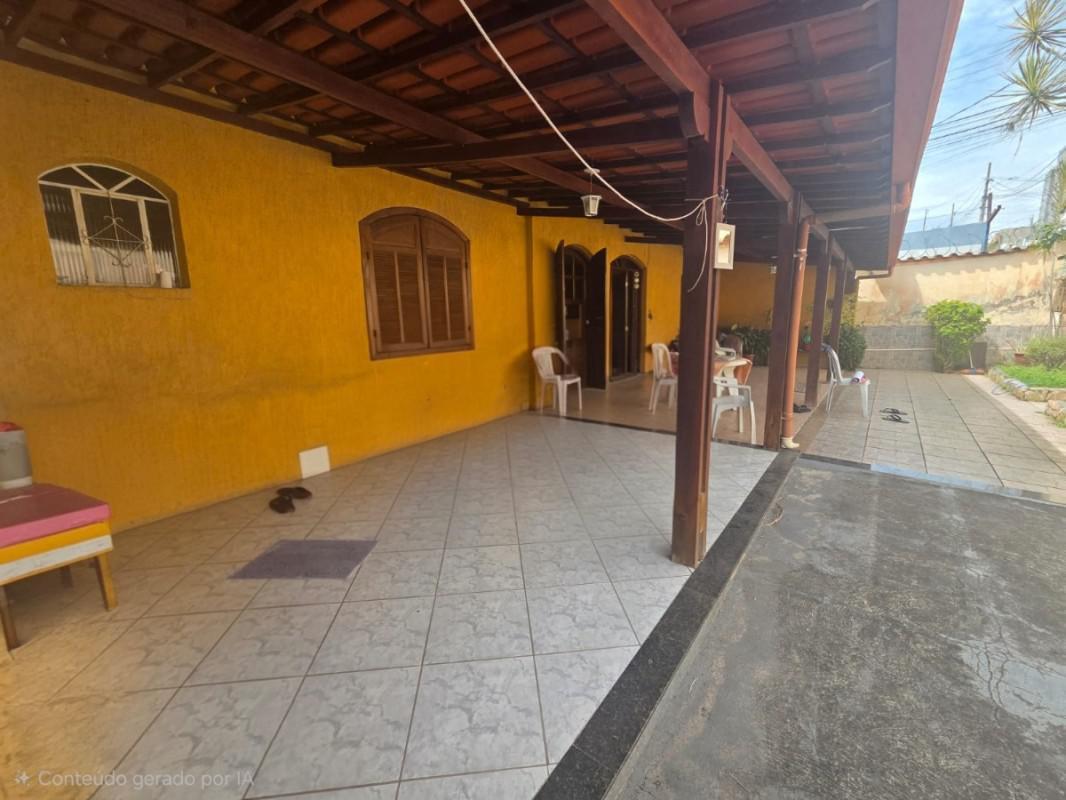 Casa, Coqueiros, 5 Quartos, 4 Vagas, 2 Suítes