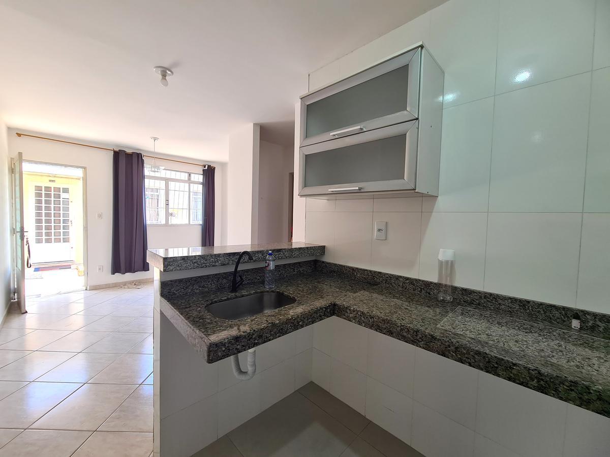 Casa, Ressaca, 2 Quartos, 1 Vaga