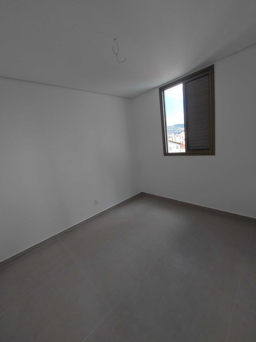 Cobertura, Sagrada Família, 2 Quartos, 3 Vagas, 1 Suíte