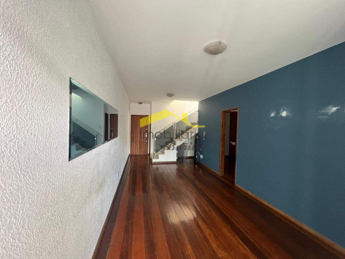 Cobertura, Estoril, 3 Quartos, 2 Vagas, 1 Suíte