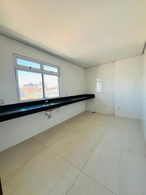 Cobertura, Jardim Industrial, 3 Quartos, 2 Vagas, 1 Suíte