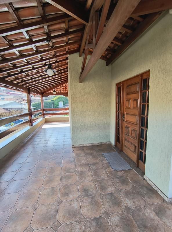 Casa, Tirol, 5 Quartos, 8 Vagas, 1 Suíte