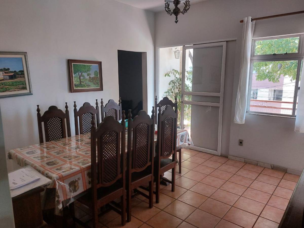 Casa, Dona Clara, 4 Quartos, 5 Vagas, 1 Suíte