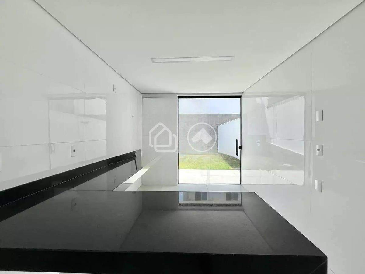 Casa, Planalto, 3 Quartos, 4 Vagas, 1 Suíte