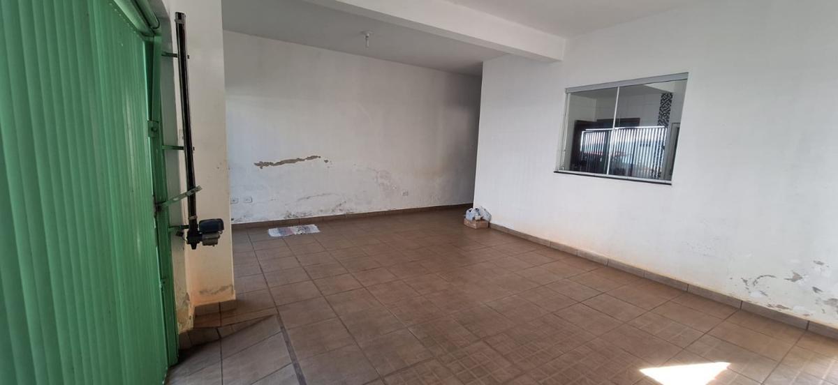 Casa, Centro, 3 Quartos, 2 Vagas, 1 Suíte