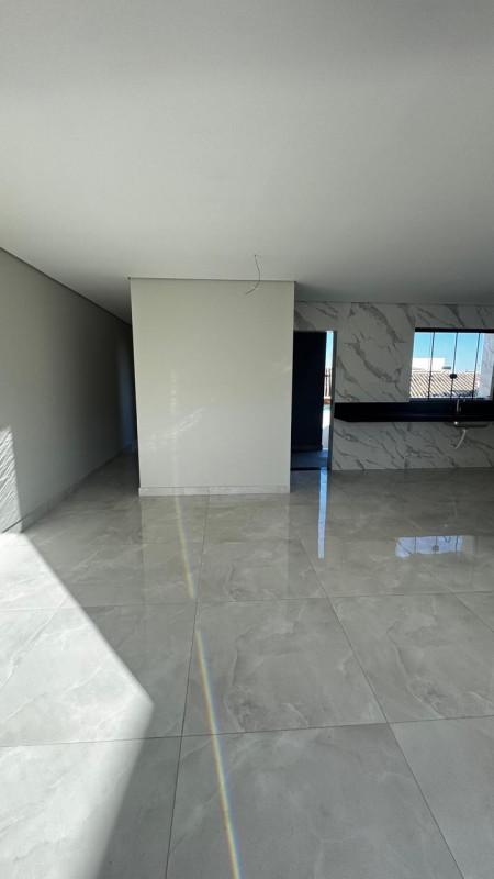 Casa, Nacional, 2 Quartos, 1 Vaga, 1 Suíte