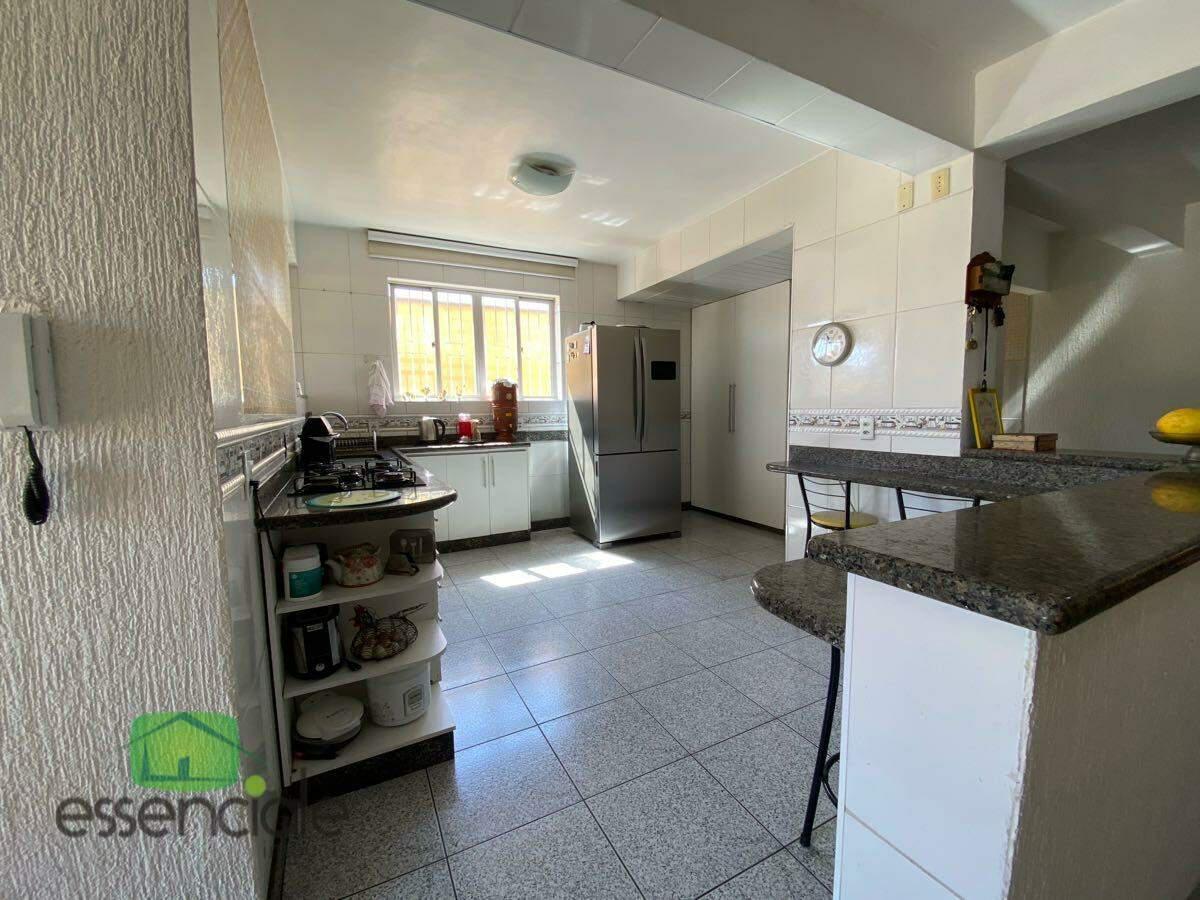Casa, Novo Eldorado, 4 Quartos, 4 Vagas, 1 Suíte