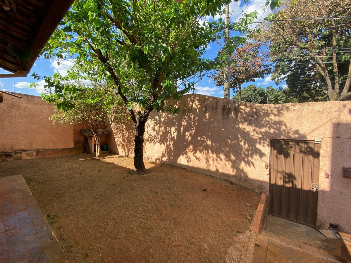 Casa, Braúnas, 3 Quartos, 7 Vagas, 3 Suítes