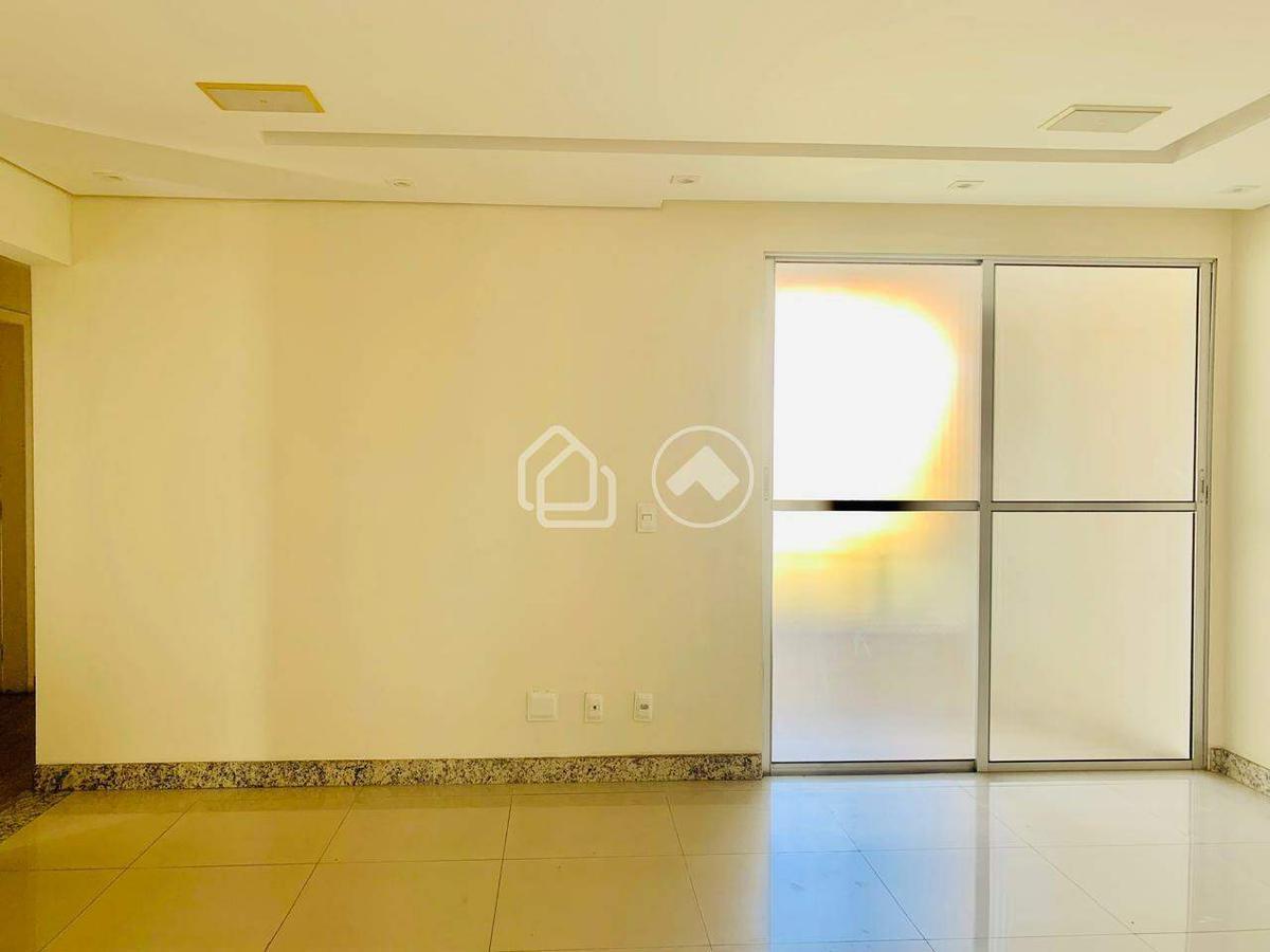 Apartamento, Estoril, 4 Quartos, 2 Vagas, 1 Suíte