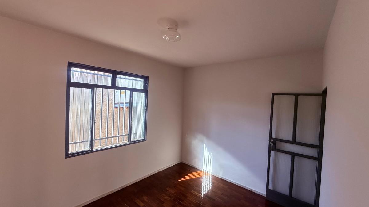 Casa, Santa Mônica, 2 Quartos, 2 Vagas