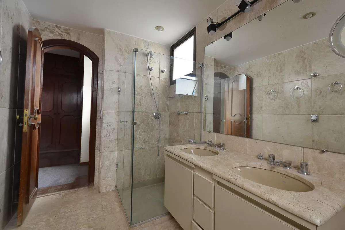 Apartamento, Funcionários, 4 Quartos, 3 Vagas, 2 Suítes