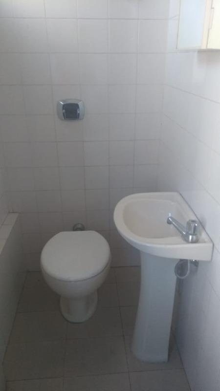 Sala, Lourdes, 1 Vaga