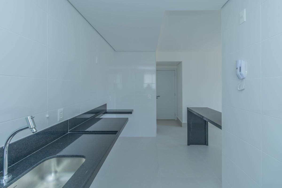 Apartamento, Sagrada Família, 3 Quartos, 2 Vagas, 1 Suíte