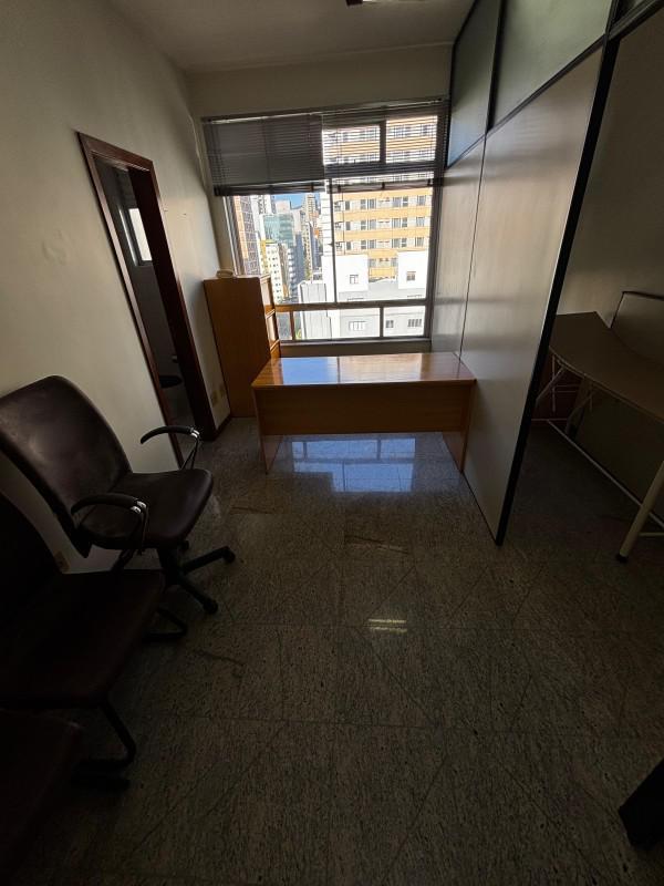 Sala, Funcionários, 0 Quarto, 1 Vaga