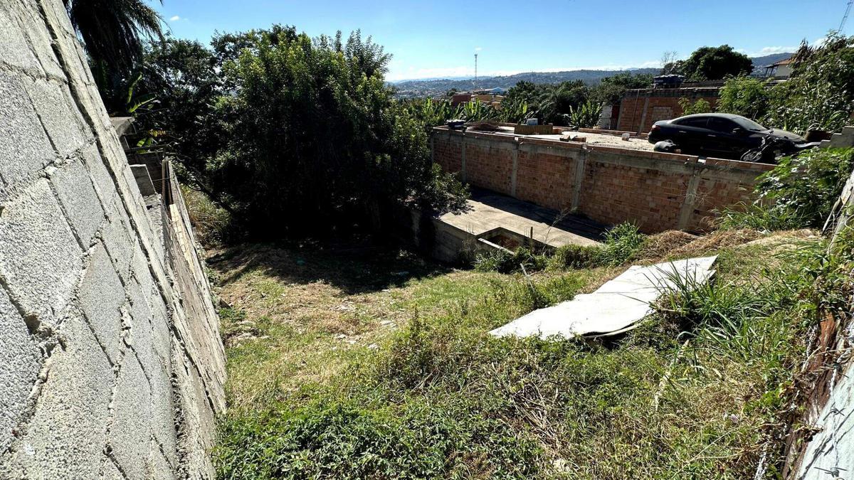 Lote, Nova Gameleira, 0 Quarto, 0 Vaga