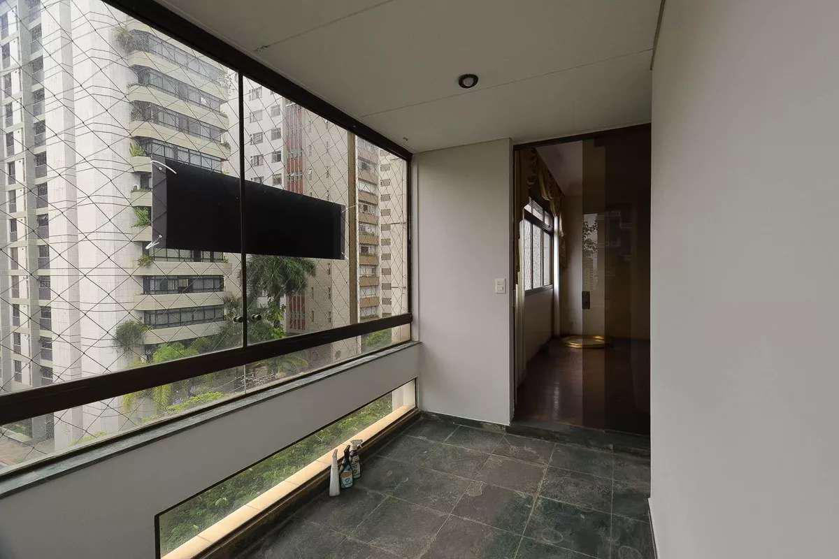 Apartamento, Funcionários, 4 Quartos, 3 Vagas, 2 Suítes
