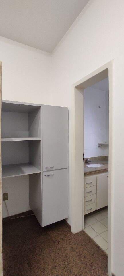 Sala, Funcionários, 0 Quarto, 1 Vaga