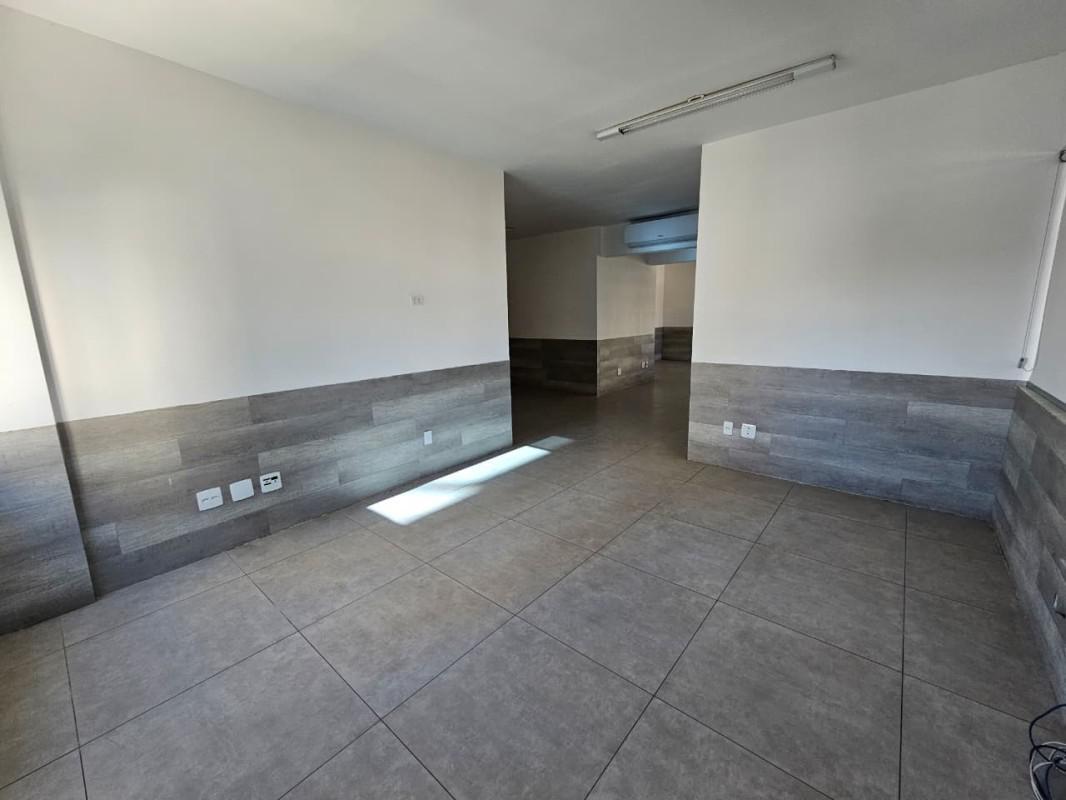 Sala, Estoril, 0 Quarto, 0 Vaga