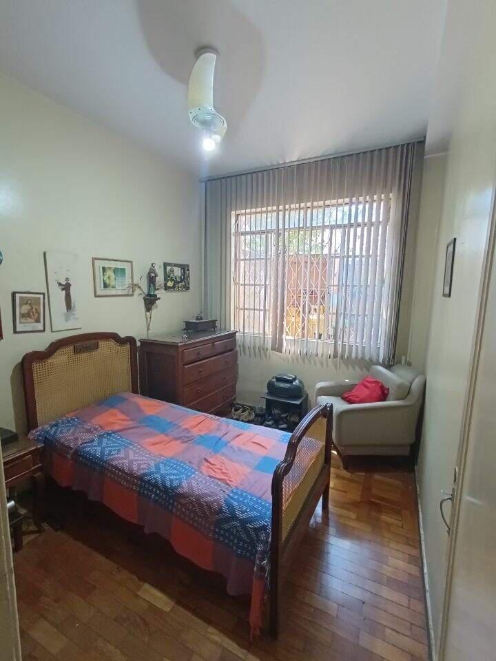 Prédio, Santo Antônio, 7 Quartos, 3 Vagas, 1 Suíte