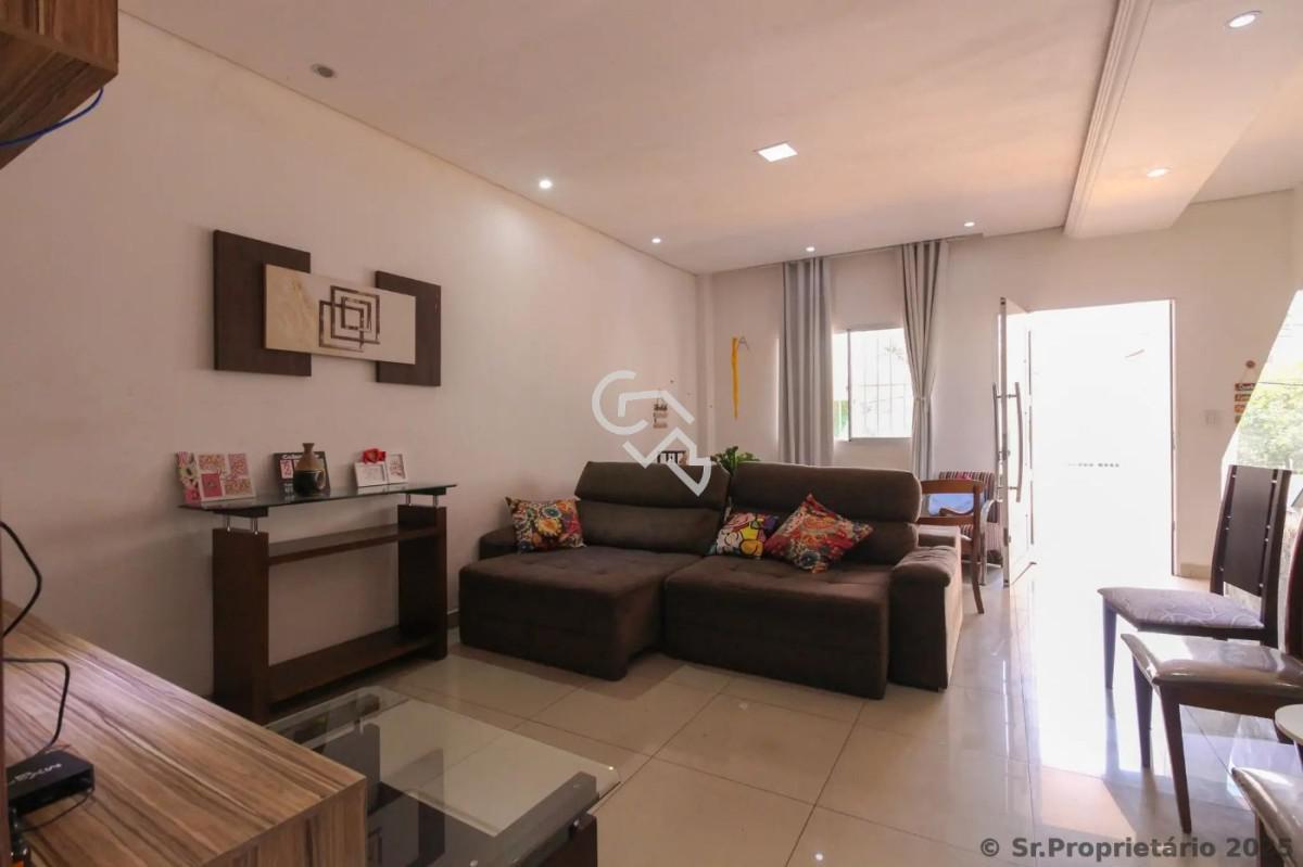 Casa, Horto, 6 Quartos, 2 Vagas, 5 Suítes