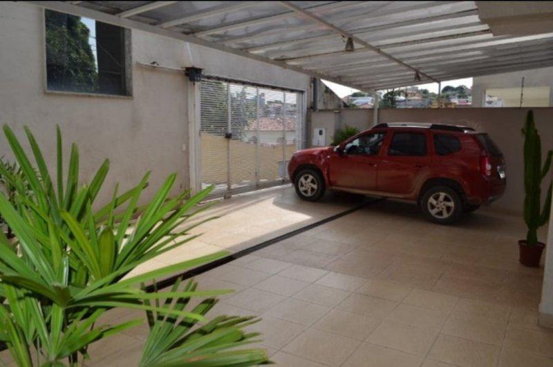 Casa, Santa Maria, 2 Quartos, 3 Vagas, 1 Suíte