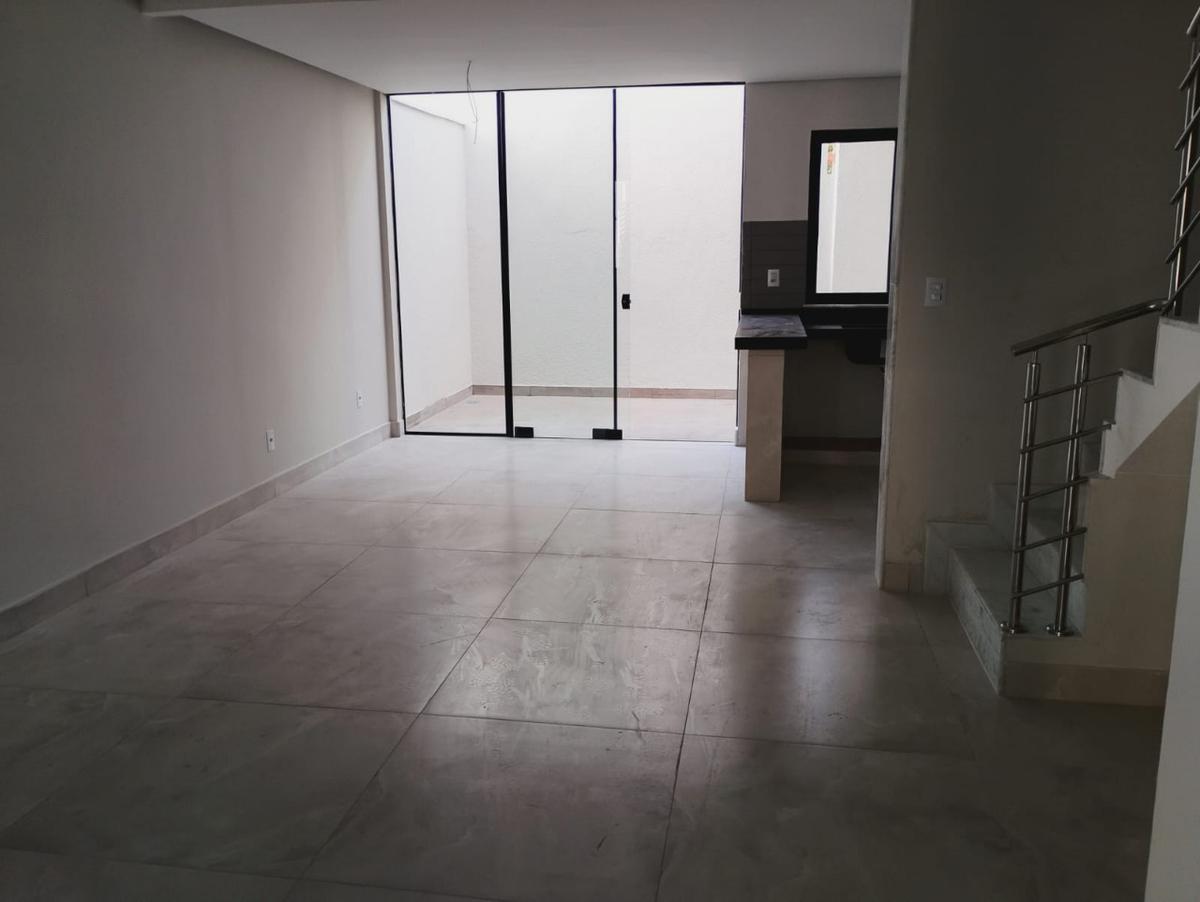Casa, Itapoã, 3 Quartos, 2 Vagas, 1 Suíte