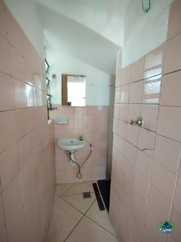 Casa, Cachoeirinha, 2 Quartos, 0 Vaga