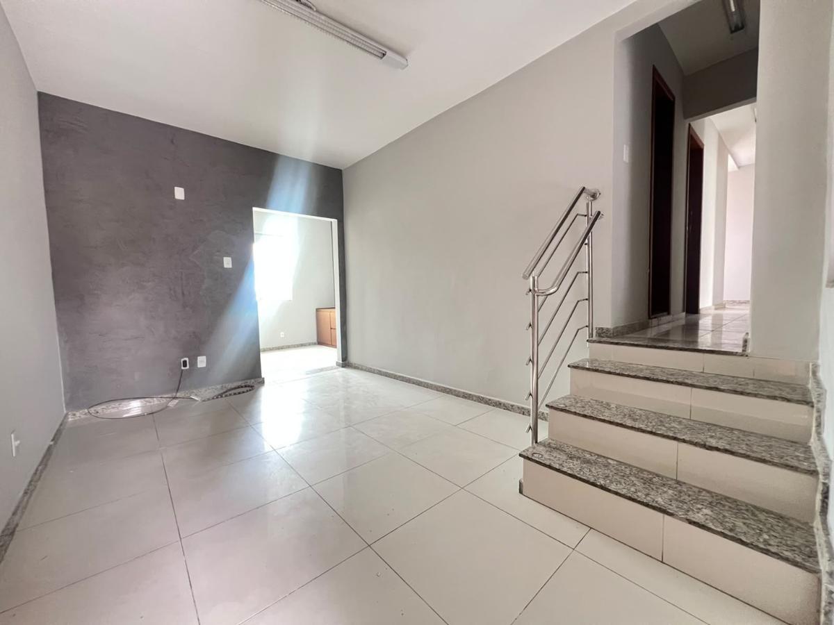 Casa Comercial, Nova Suíssa, 0 Quarto, 0 Vaga