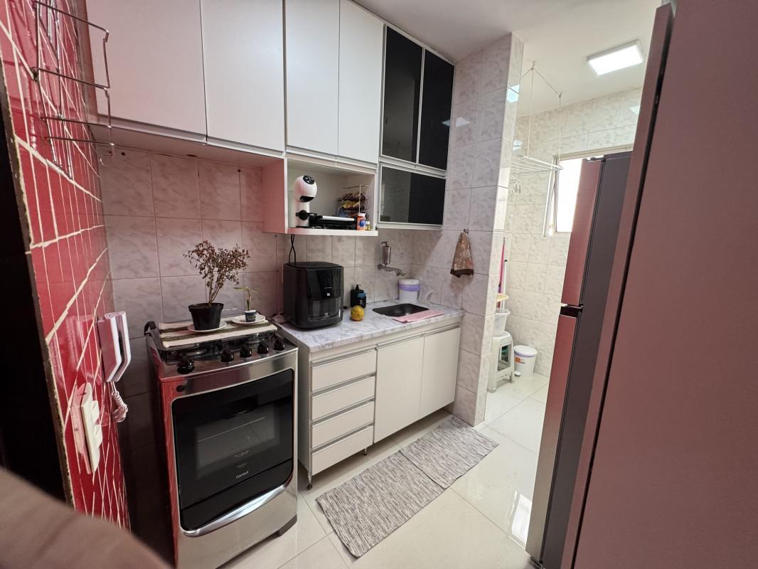 Apartamento, Sagrada Família, 4 Quartos, 2 Vagas, 1 Suíte