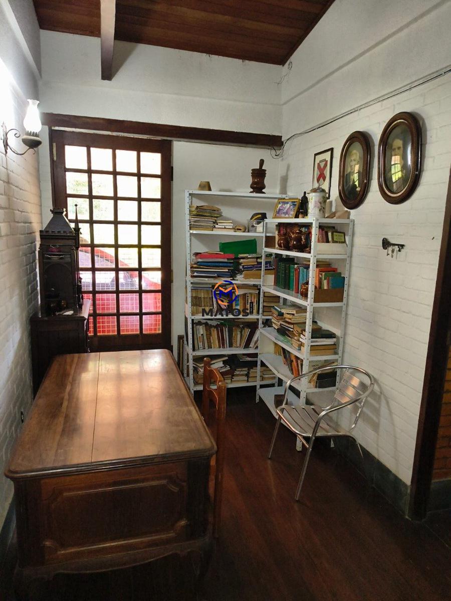 Casa, Braúnas, 3 Quartos, 10 Vagas, 1 Suíte